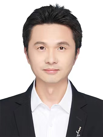 杨兴.jpg 杨兴.jpg